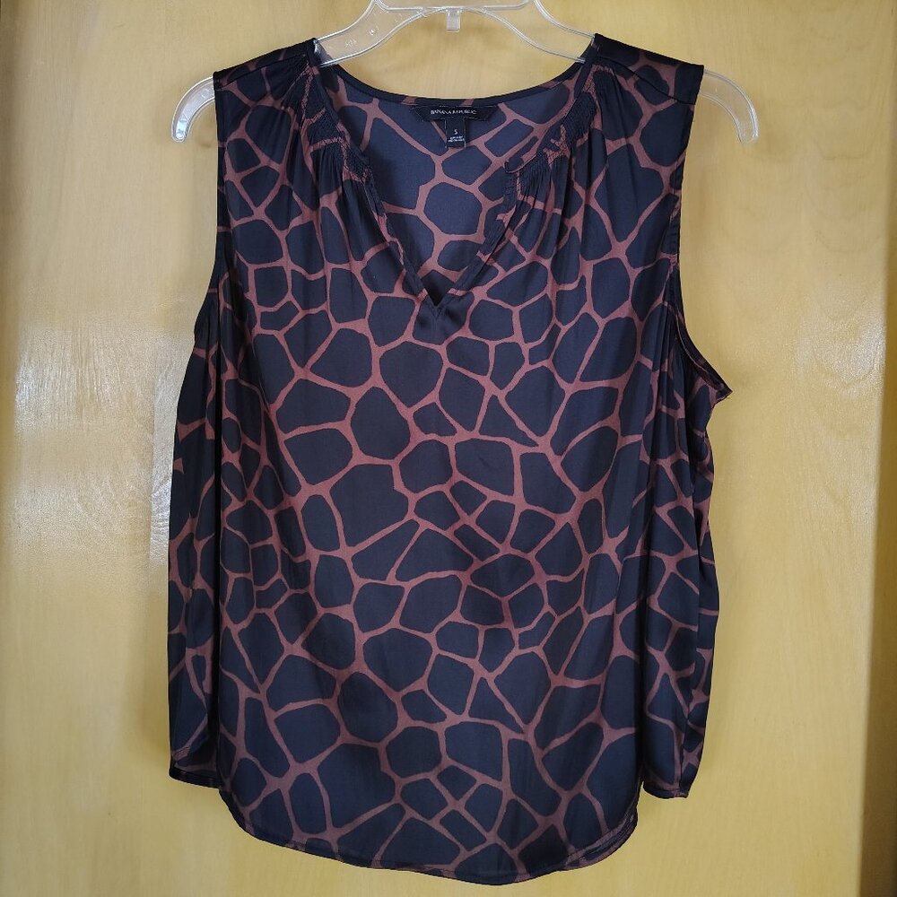 Banana Republic Giraffe Animal Print Top Small